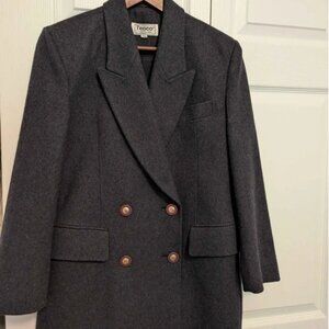 Small wool 2 piece suit with skirt